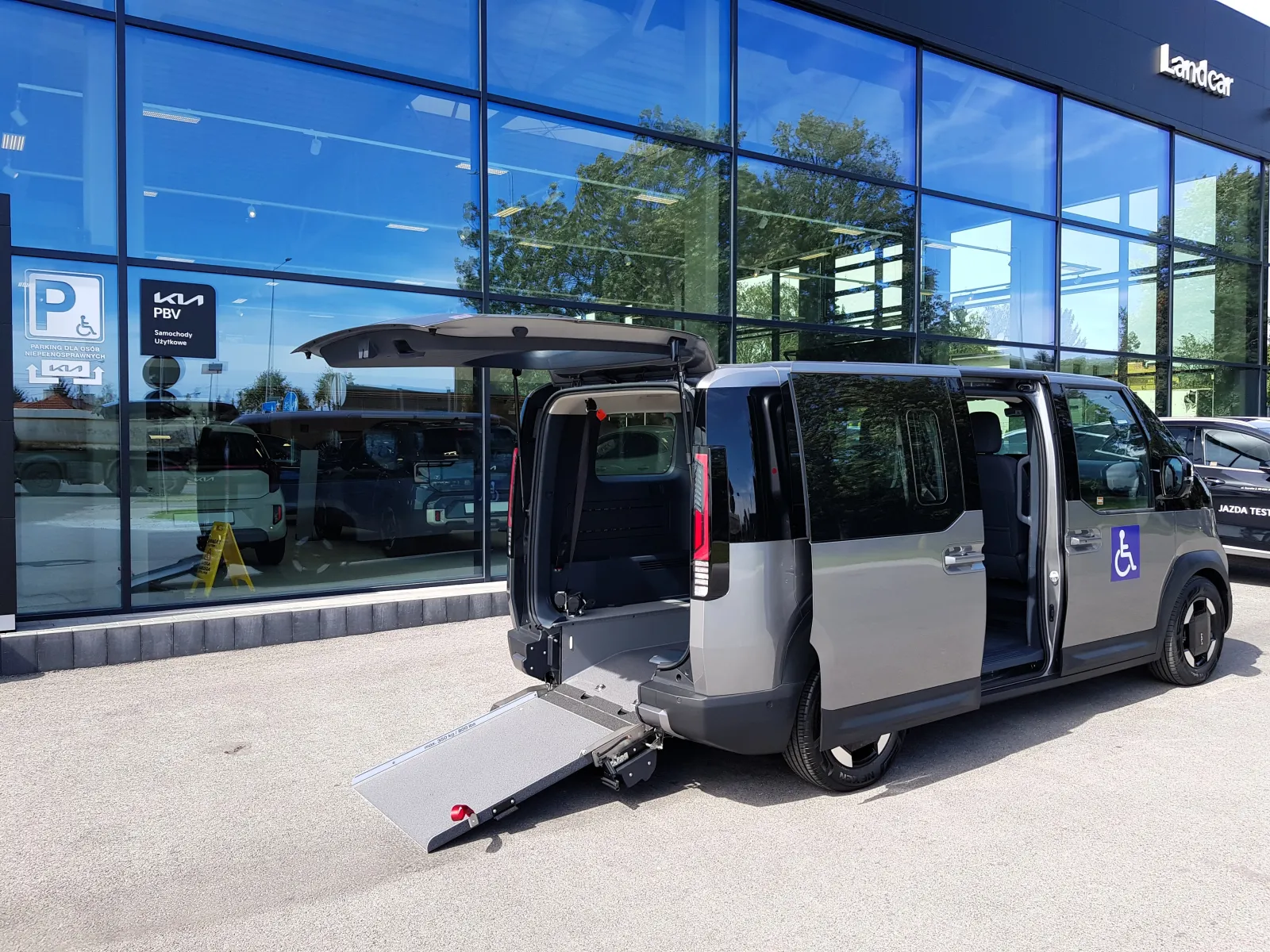 KIA PV5 Obniżona podłoga AMF Bruns